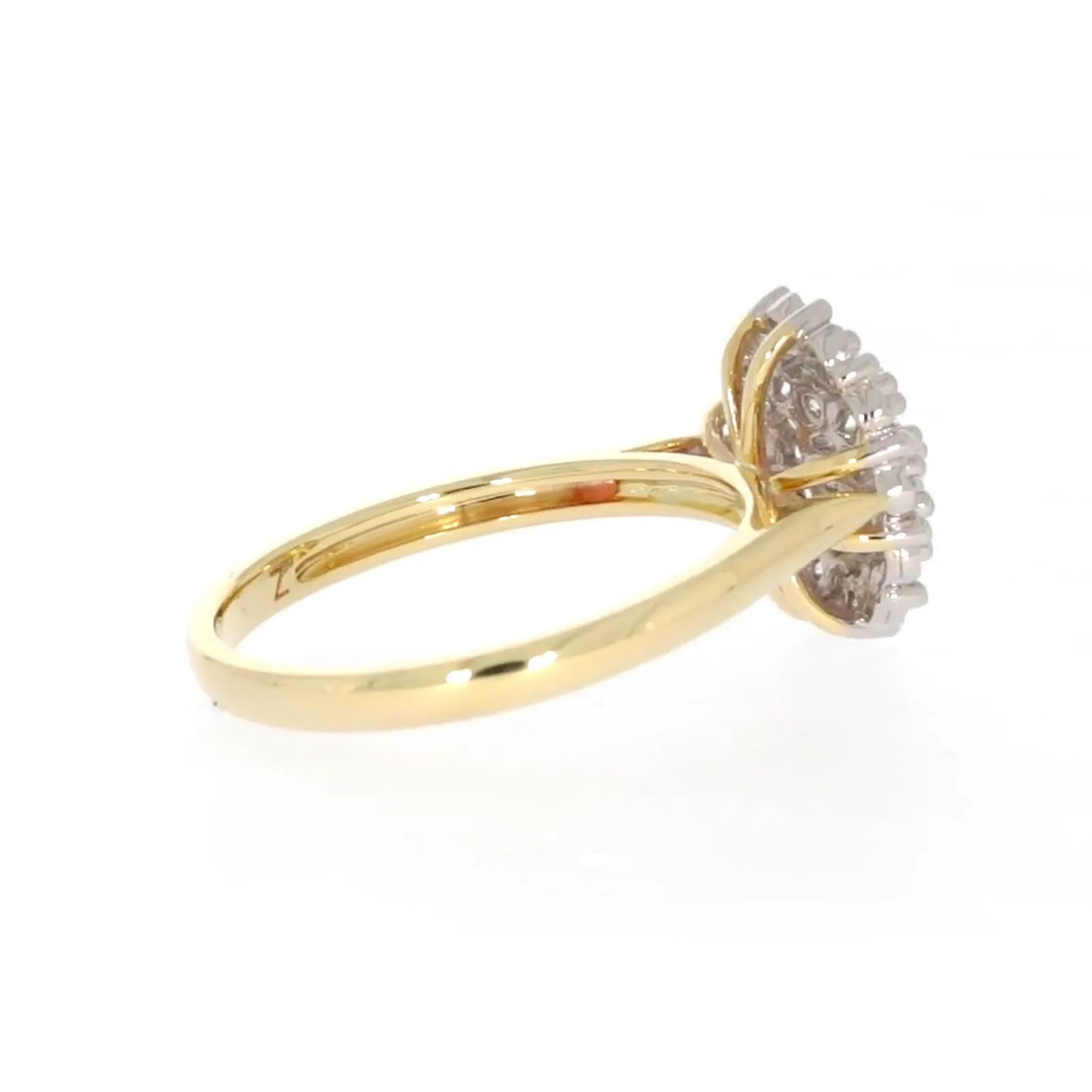 9ct Two Tone Gold Round Brilliant Cut 0.10 CARAT tw of Diamonds Ring