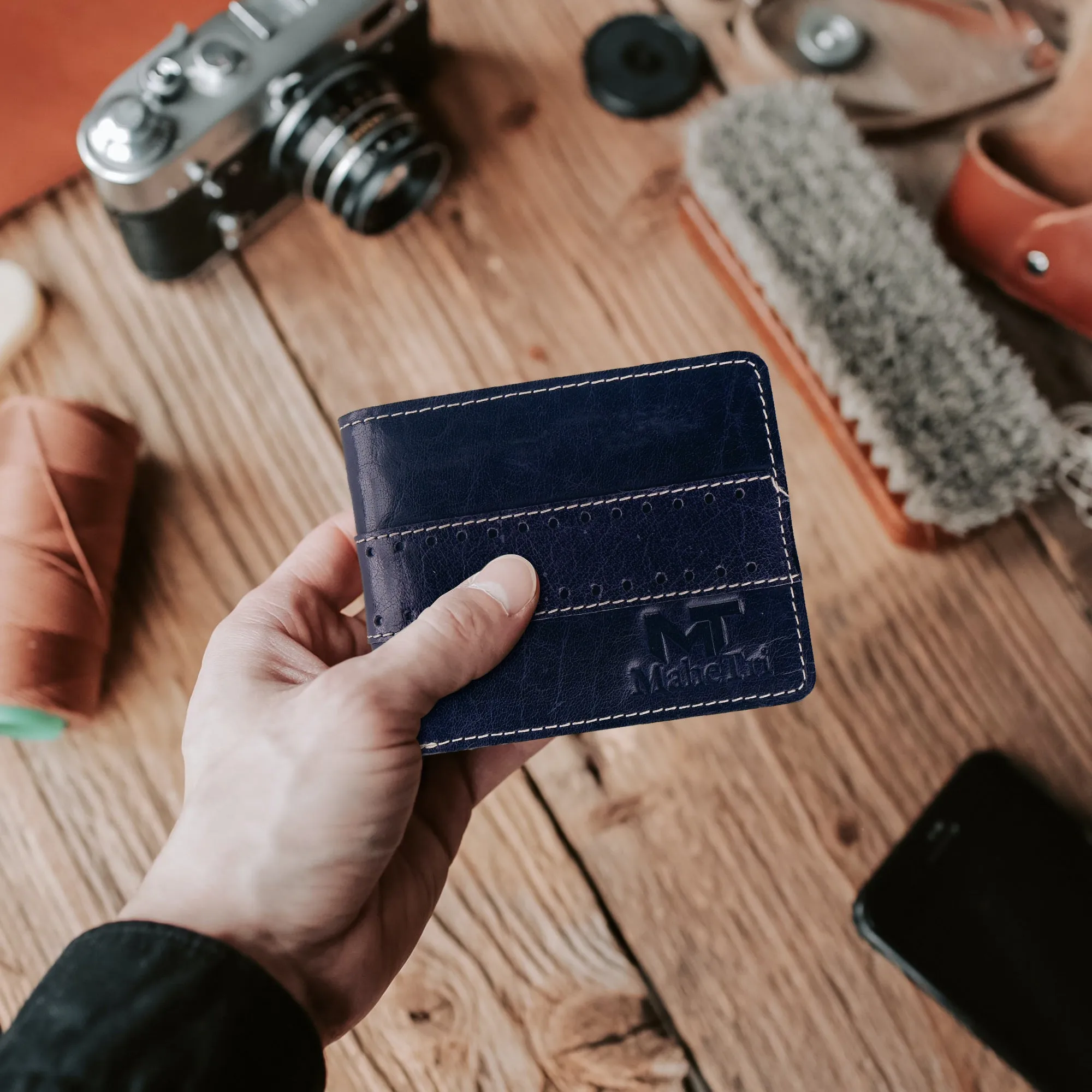 Bi-fold Blue Buffalo Leather Wallet