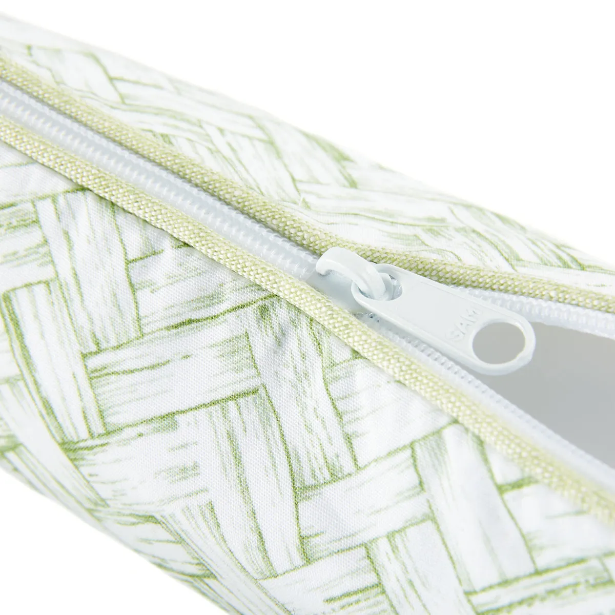 Brush Bag Basketweave Green