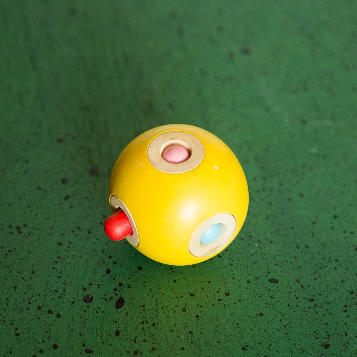 Eco-Friendly Wooden Rolling Peg Ball