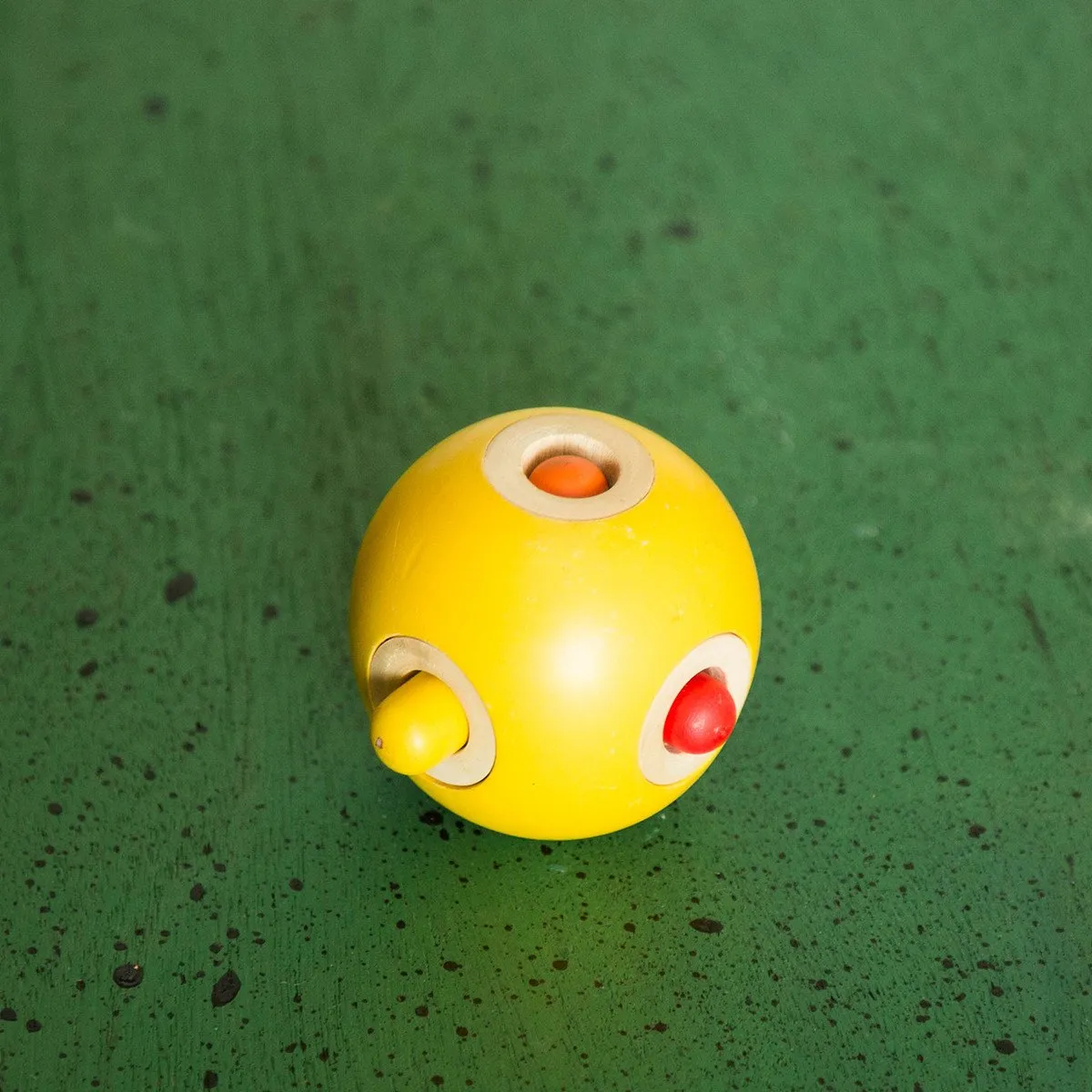 Eco-Friendly Wooden Rolling Peg Ball