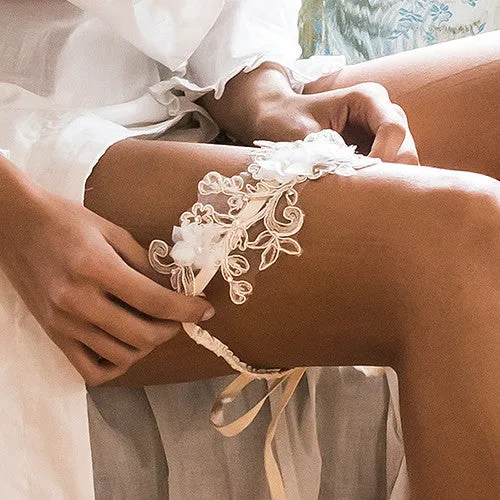 Embroidered Appliqué Bridal Garter - Ivory Ivory