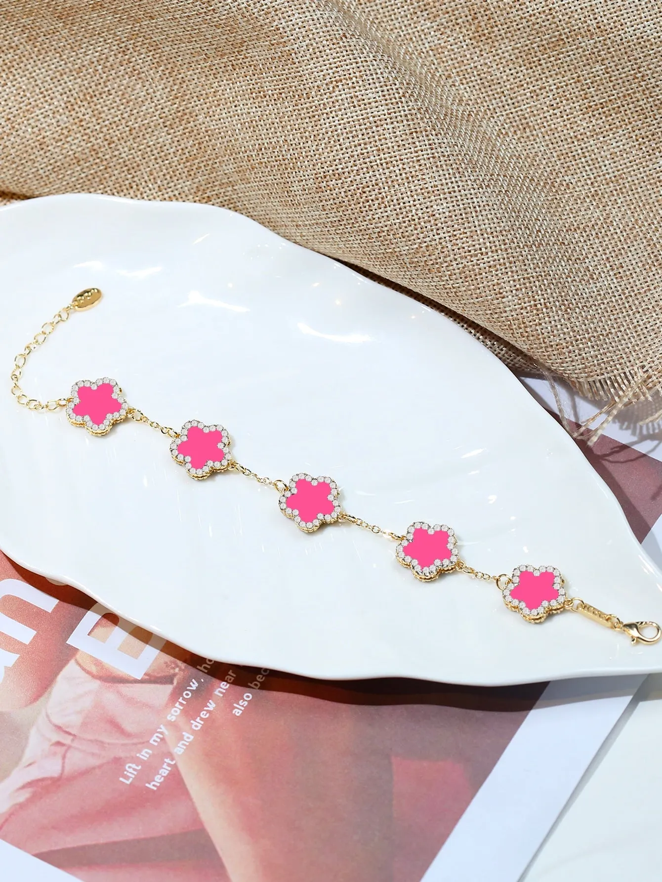 Glamorous Zinc Alloy Rhinestone Detail Flower Decor Bracelet