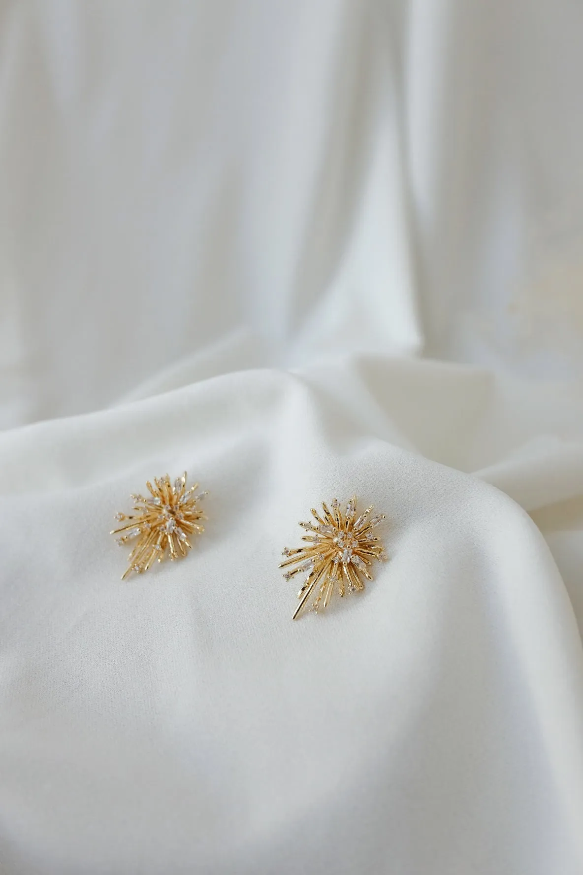 Gold Starstruck Earring