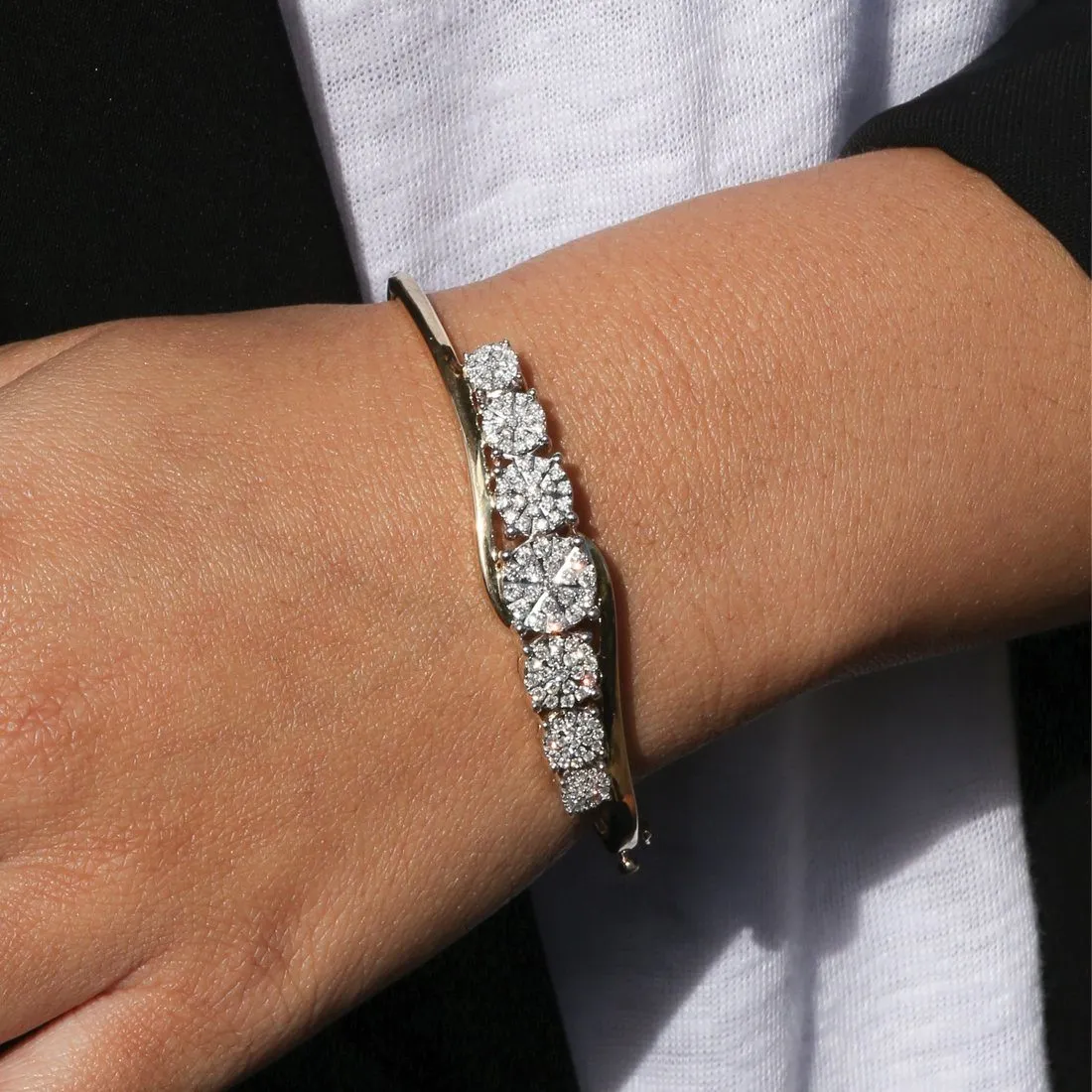 Halo 7 Station Bangle with 1.25ct of Diamonds in 9ct Yellow Gold