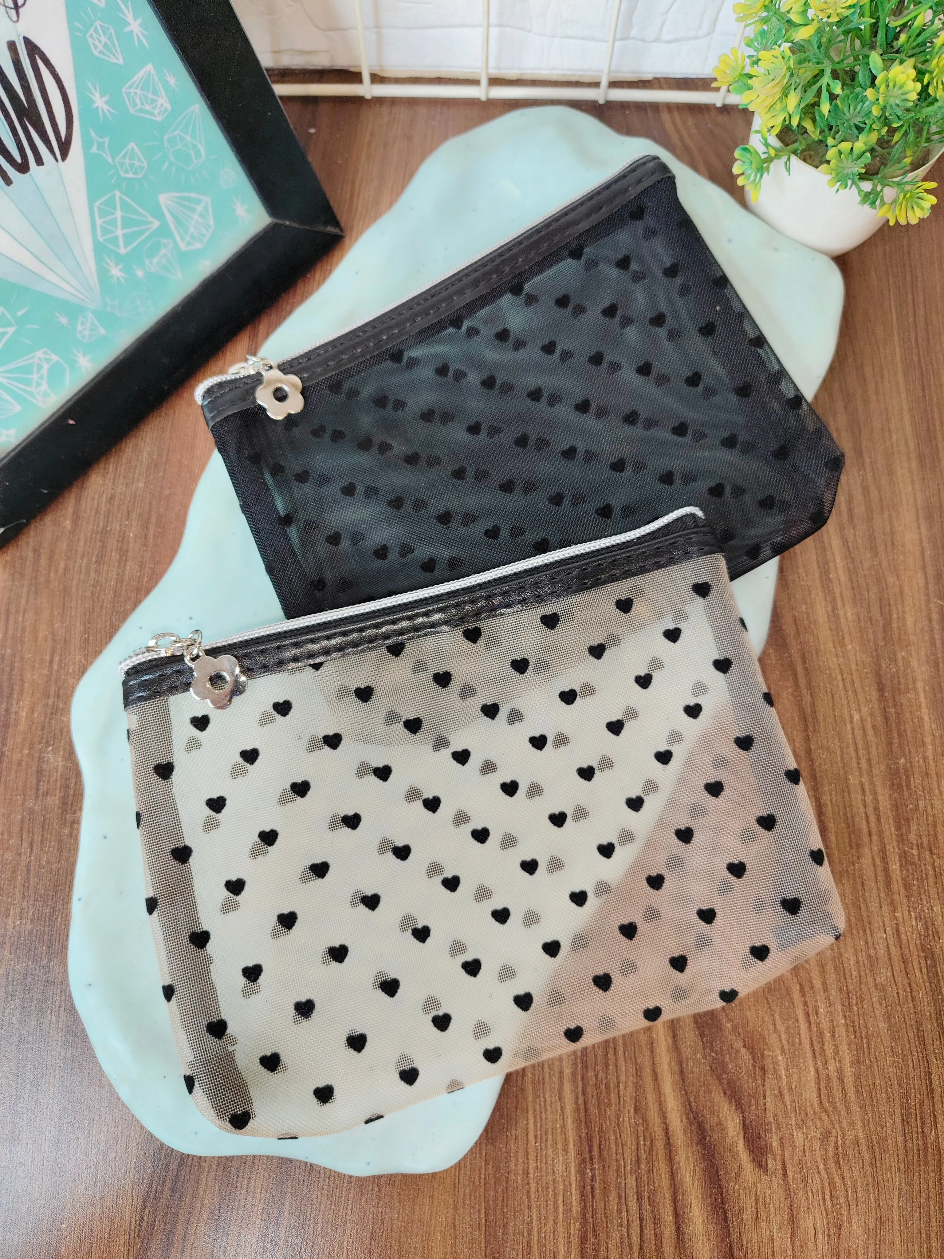 Heart Print Mesh Makeup Bag