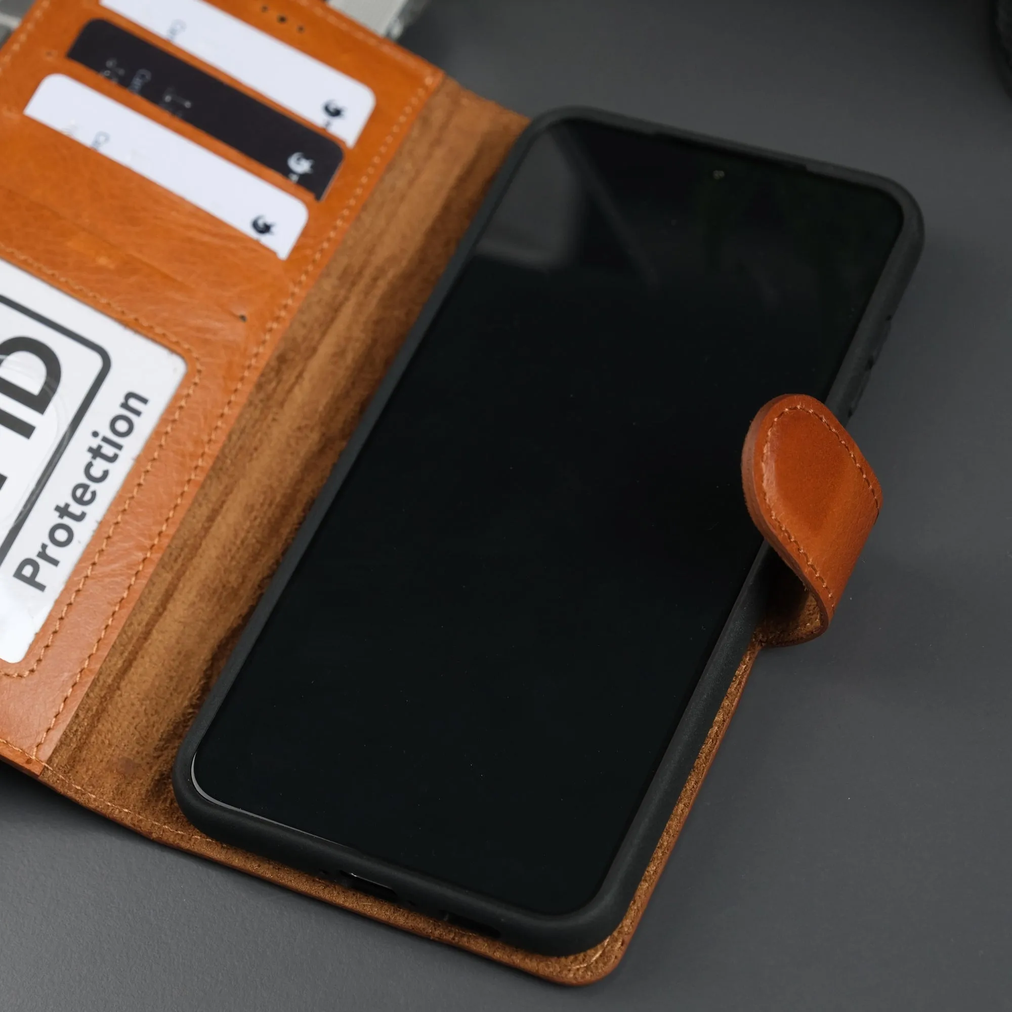 Leather Samsung Galaxy S25 Wallet Case | Buffalo