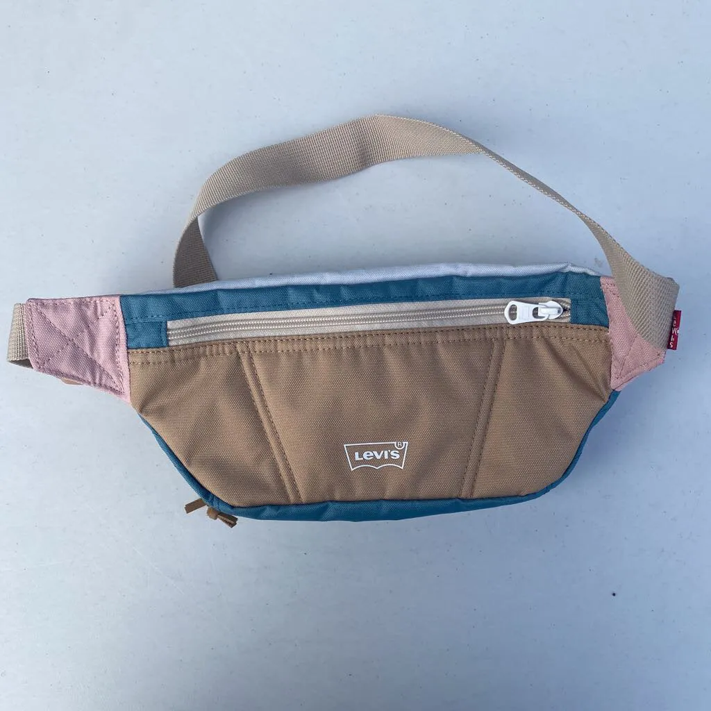 Levis Fanny Pack