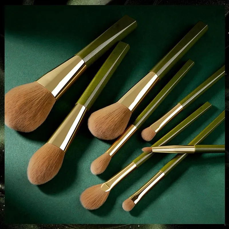 LovelyRLovely 8pcs Green Shimmering Brushes Set
