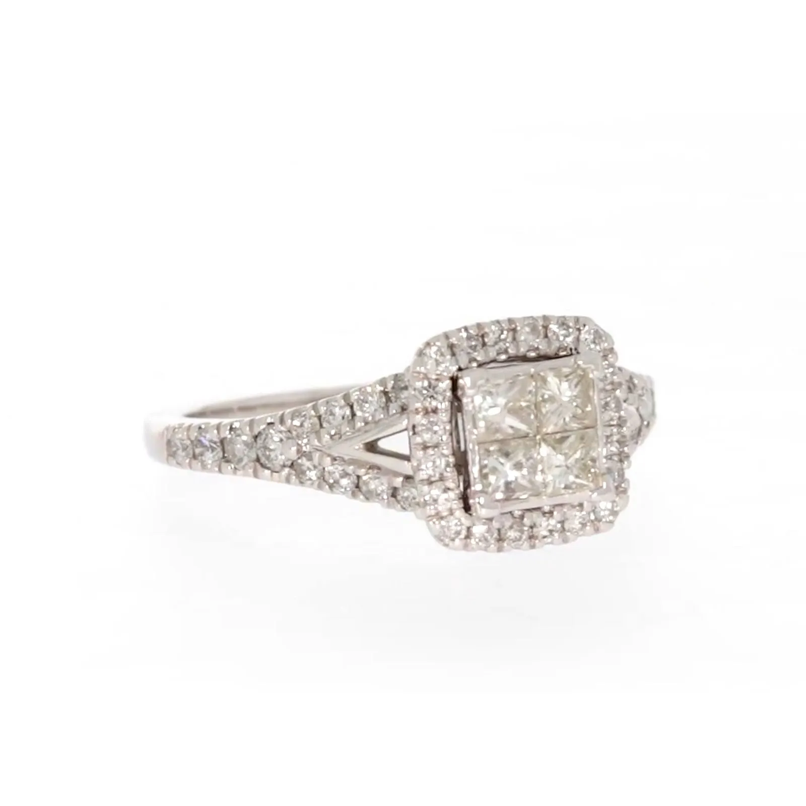 New York 14ct White Gold Princess & Round Brilliant Cut 0.85 Carat tw of Diamonds Ring