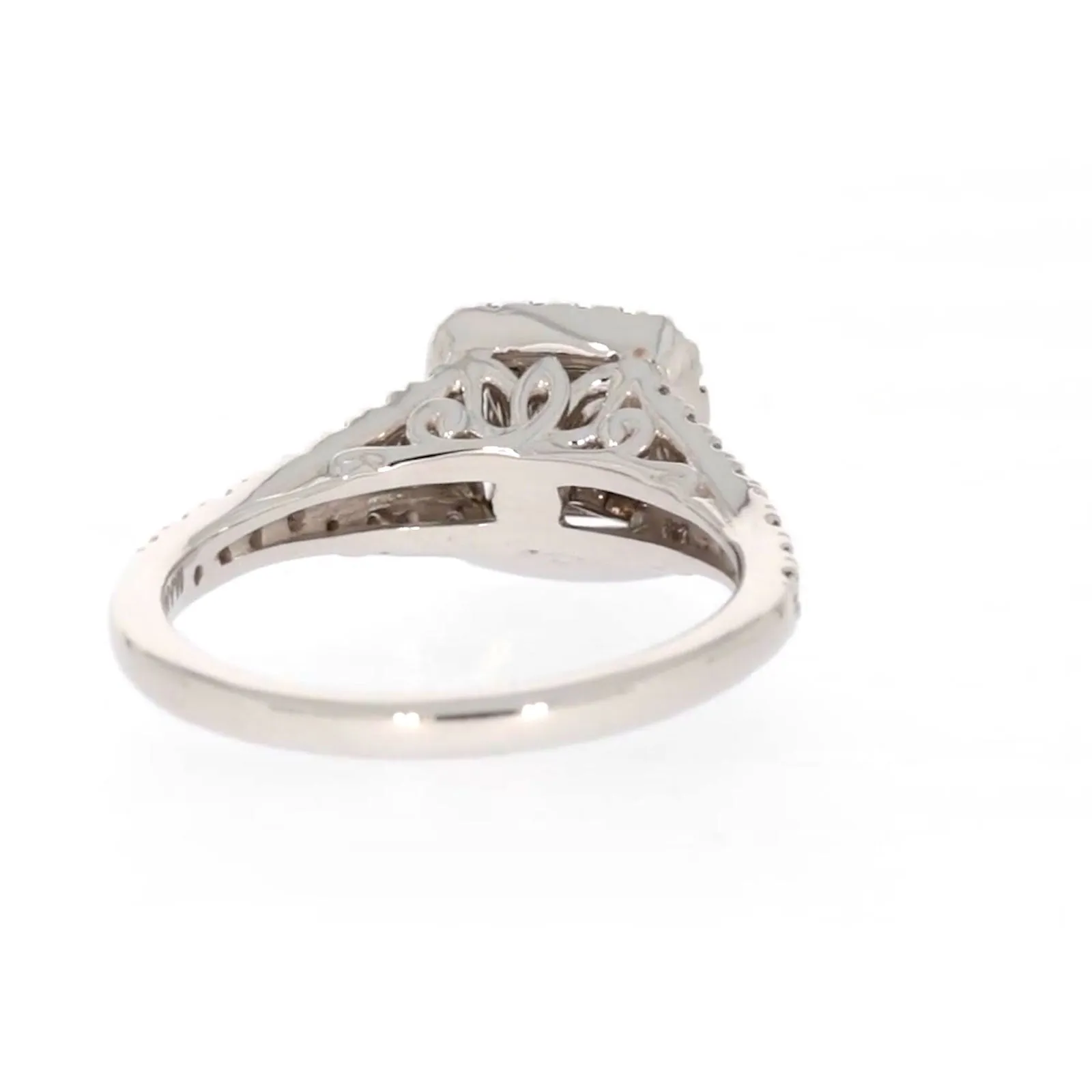 New York 14ct White Gold Princess & Round Brilliant Cut 0.85 Carat tw of Diamonds Ring