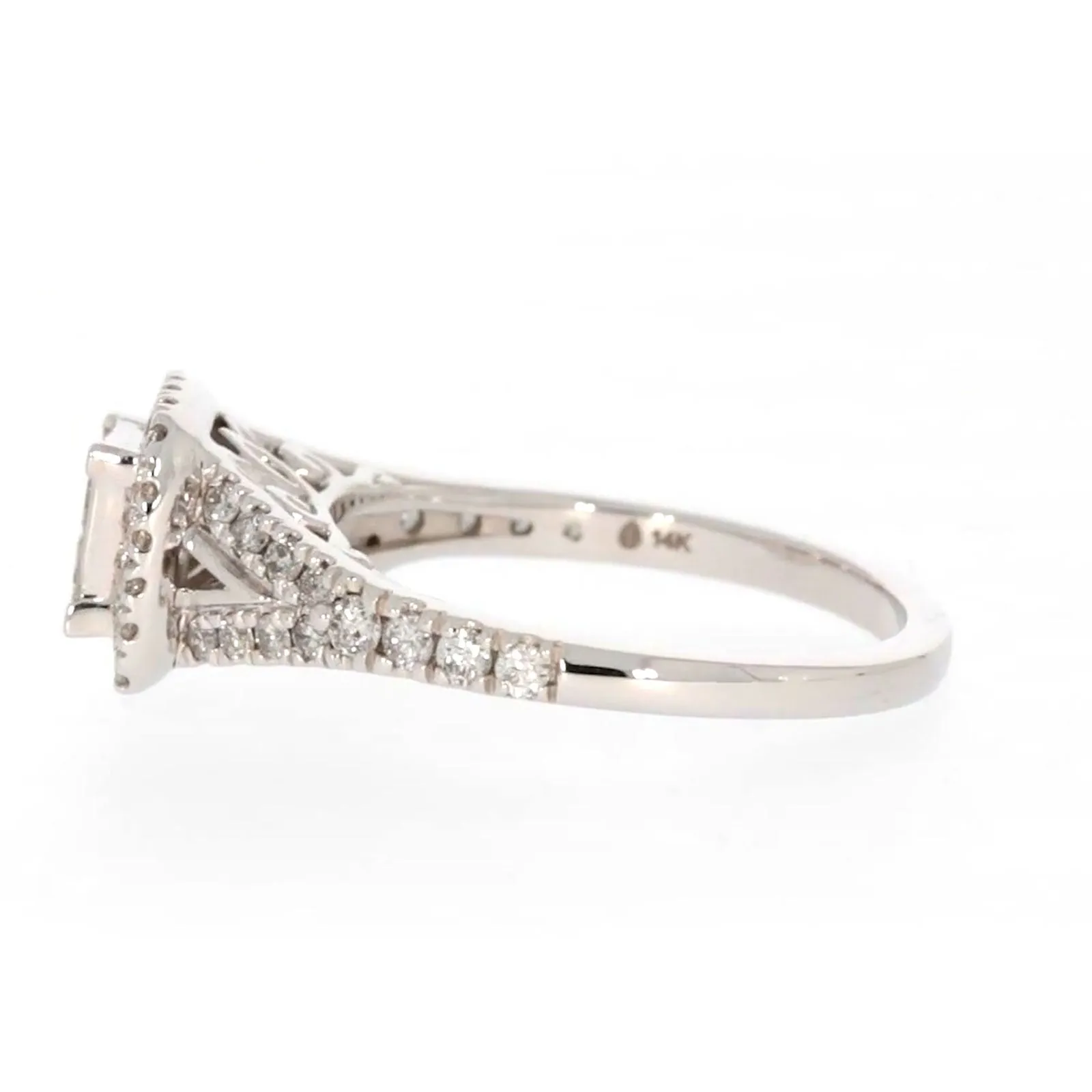 New York 14ct White Gold Princess & Round Brilliant Cut 0.85 Carat tw of Diamonds Ring