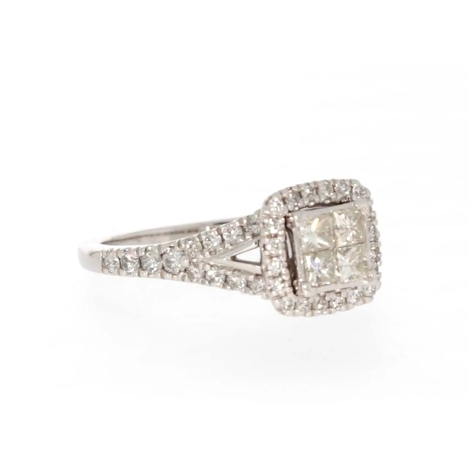 New York 14ct White Gold Princess & Round Brilliant Cut 0.85 Carat tw of Diamonds Ring