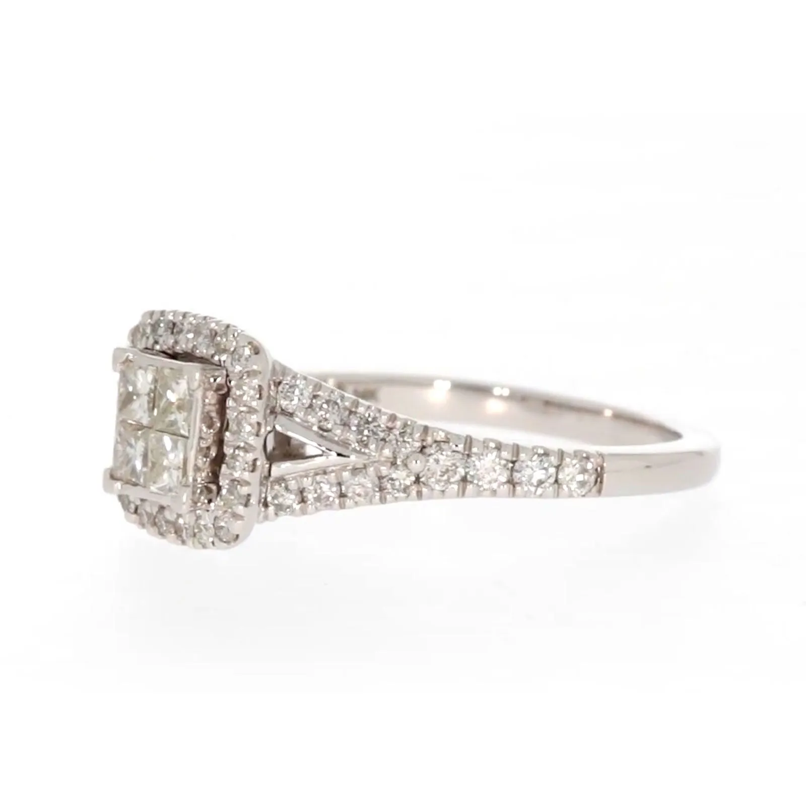 New York 14ct White Gold Princess & Round Brilliant Cut 0.85 Carat tw of Diamonds Ring