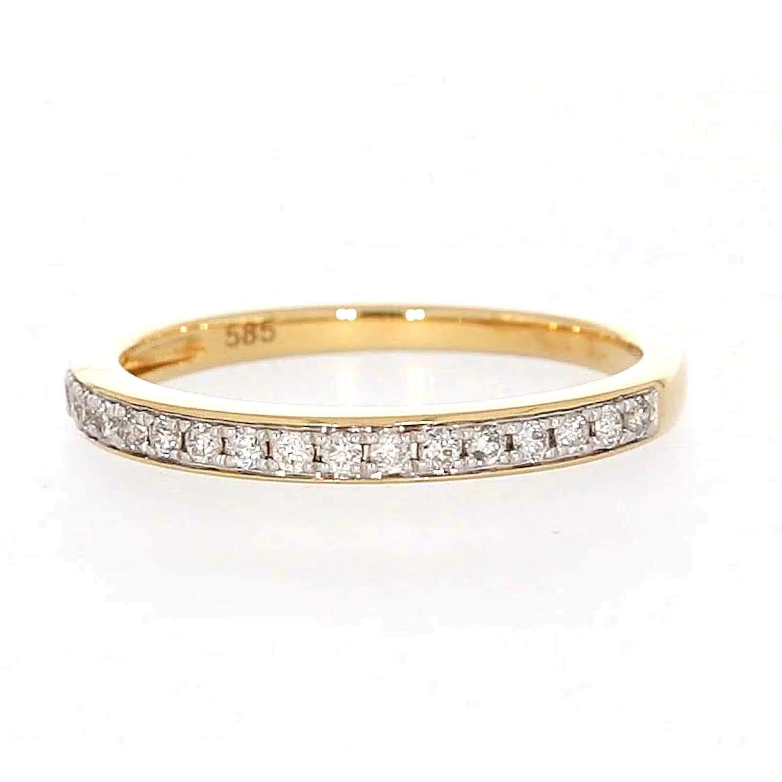 New York 14ct Yellow Gold Round Brilliant Cut 1/4 Carat tw of Diamonds Ring