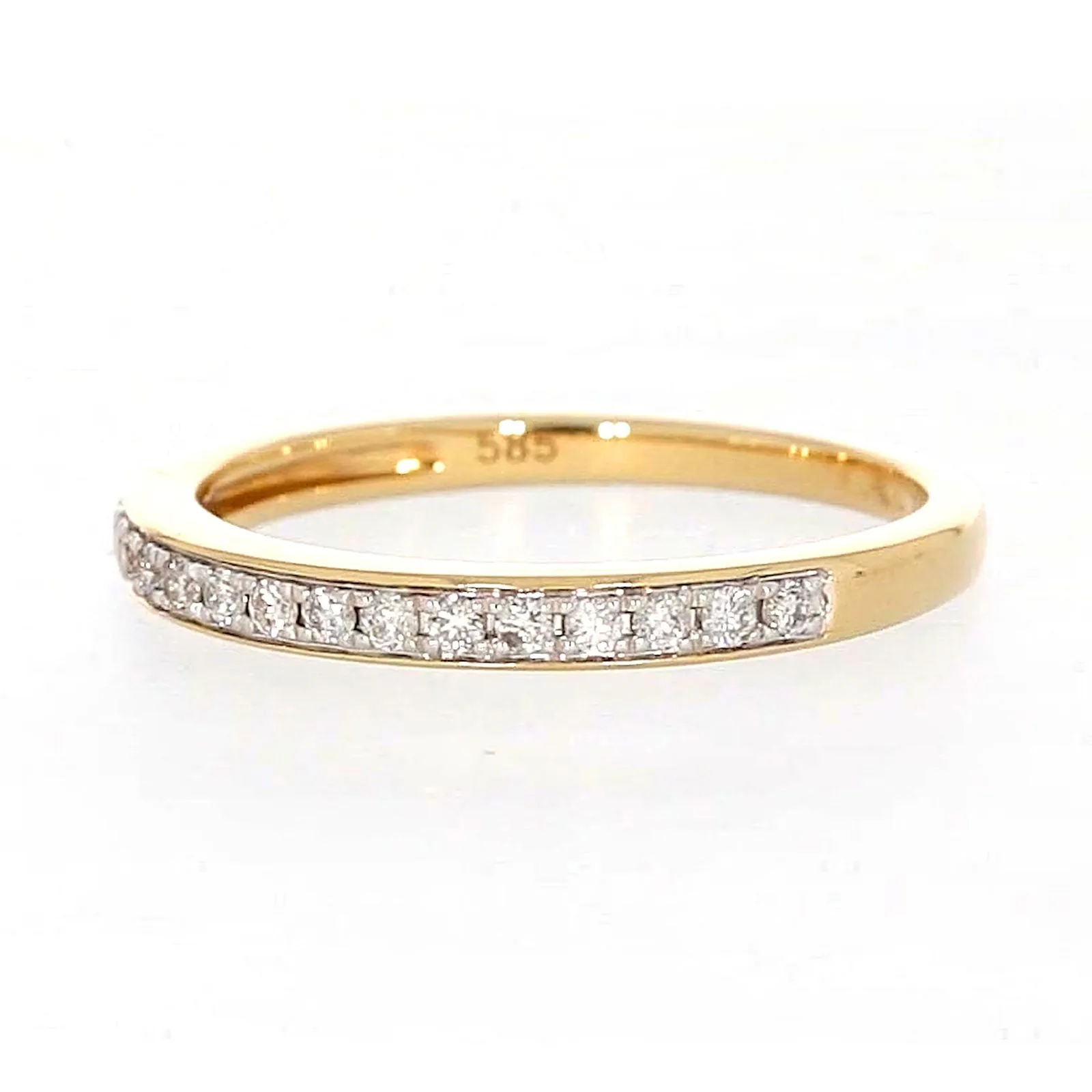 New York 14ct Yellow Gold Round Brilliant Cut 1/4 Carat tw of Diamonds Ring