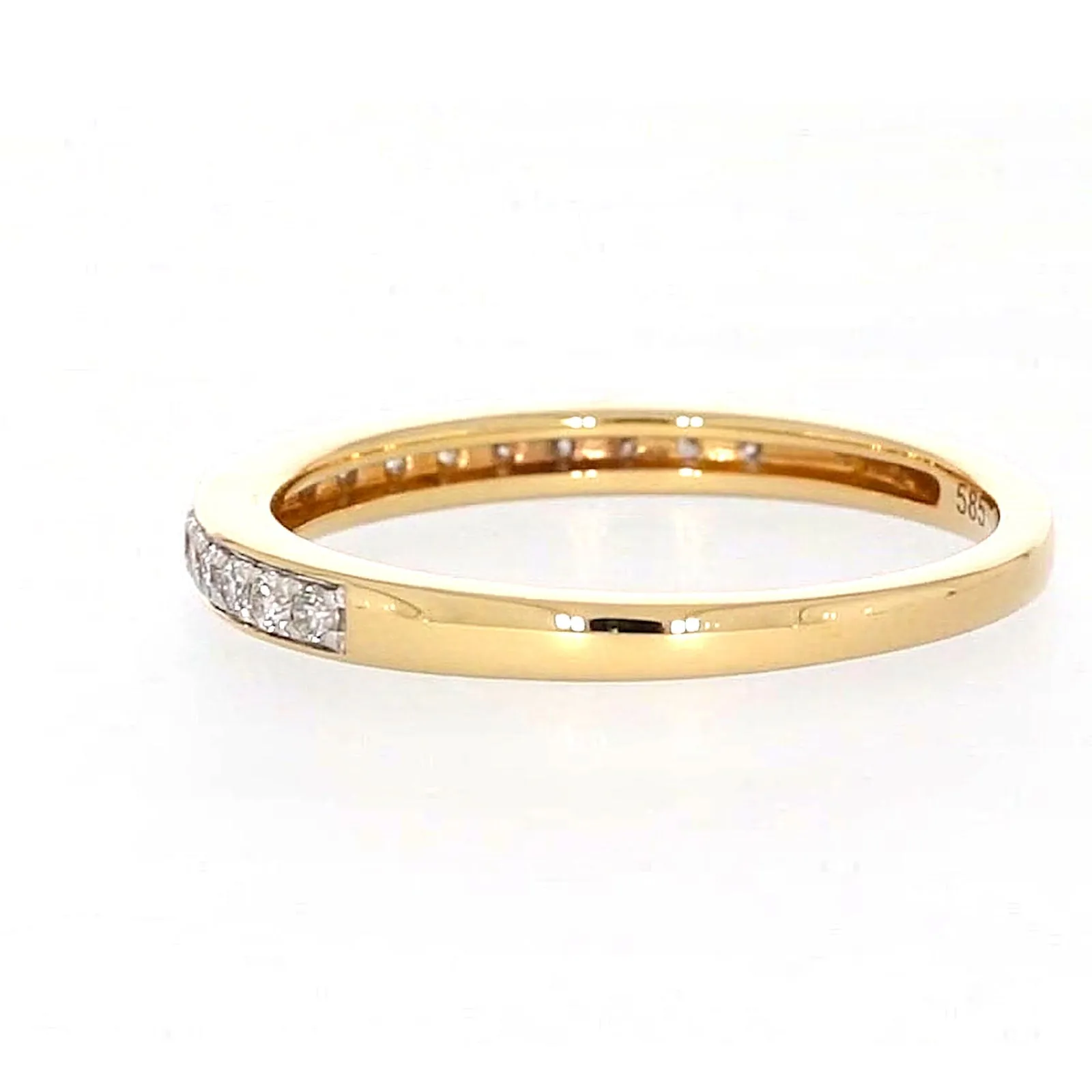 New York 14ct Yellow Gold Round Brilliant Cut 1/4 Carat tw of Diamonds Ring
