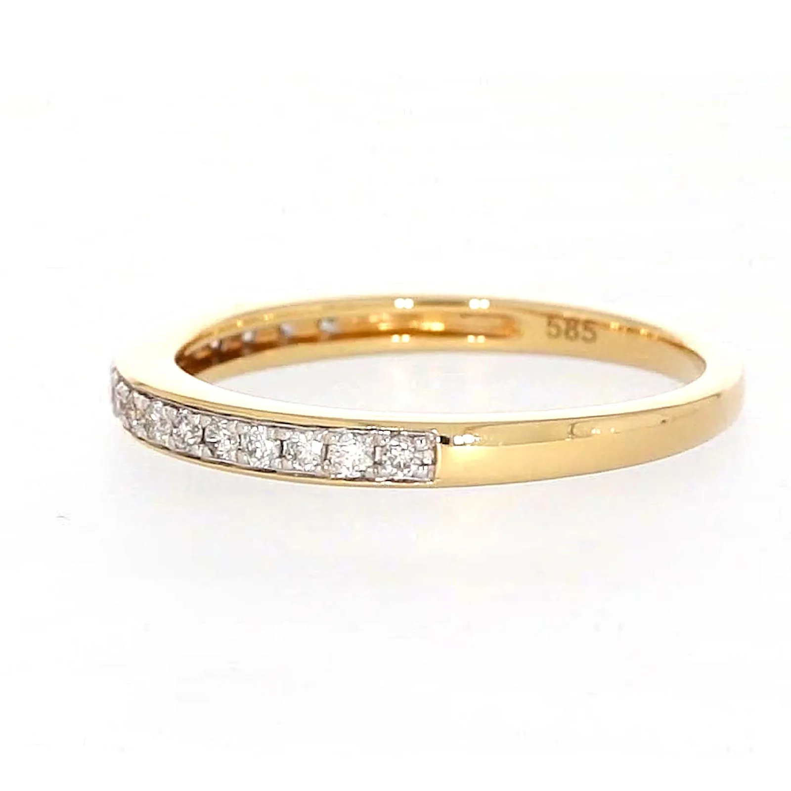 New York 14ct Yellow Gold Round Brilliant Cut 1/4 Carat tw of Diamonds Ring