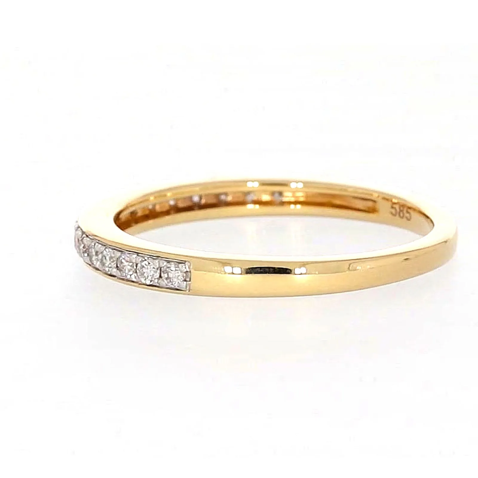 New York 14ct Yellow Gold Round Brilliant Cut 1/4 Carat tw of Diamonds Ring