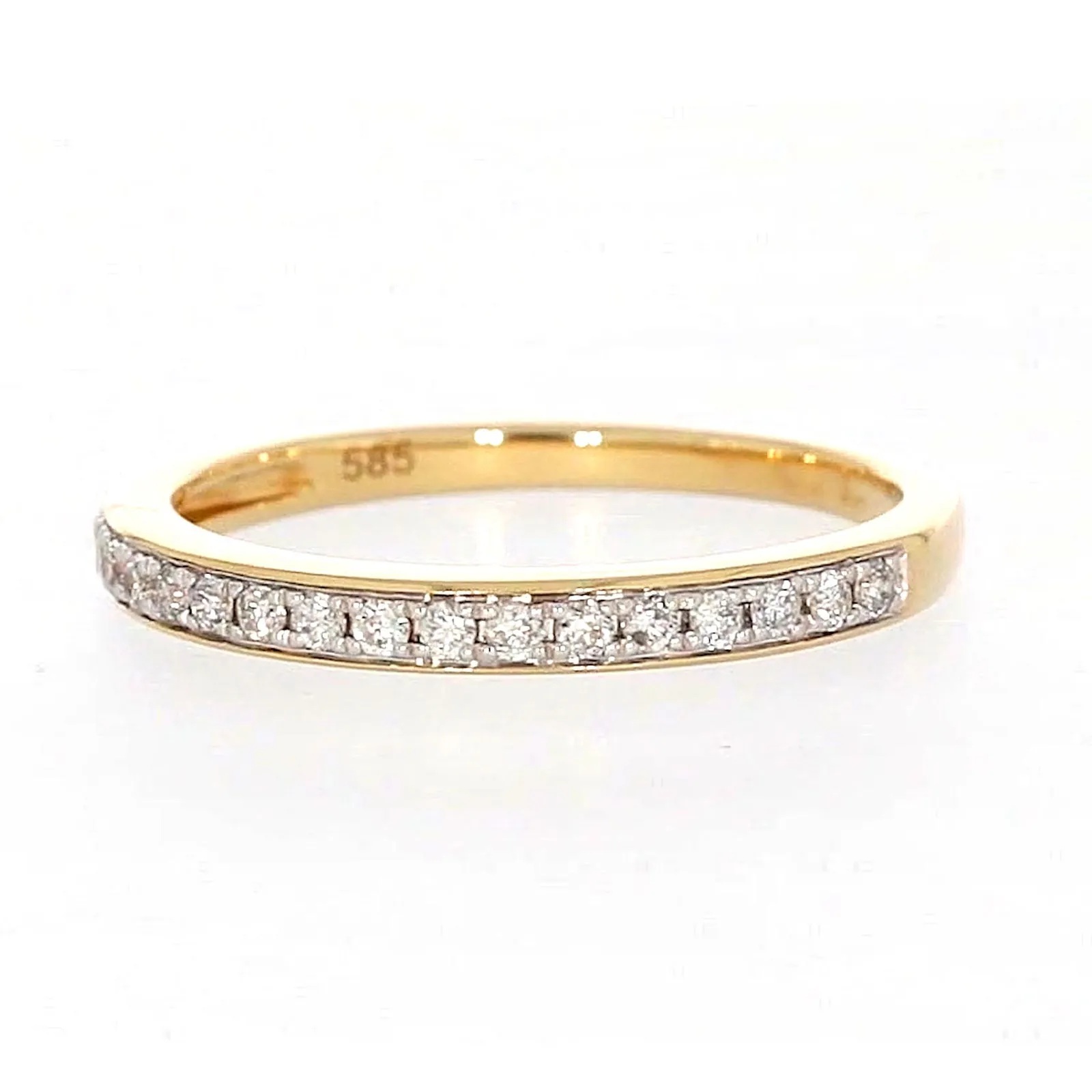 New York 14ct Yellow Gold Round Brilliant Cut 1/4 Carat tw of Diamonds Ring