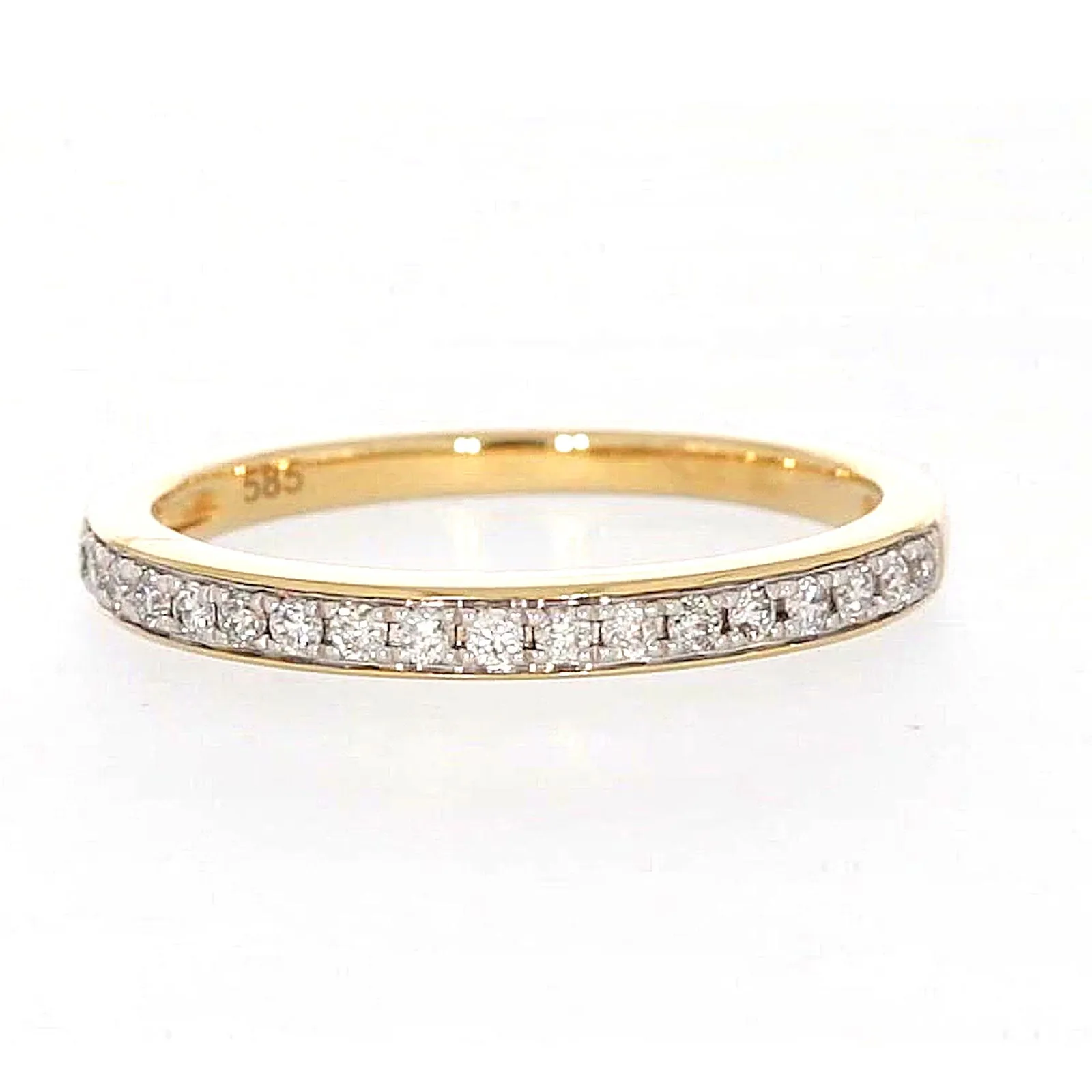 New York 14ct Yellow Gold Round Brilliant Cut 1/4 Carat tw of Diamonds Ring