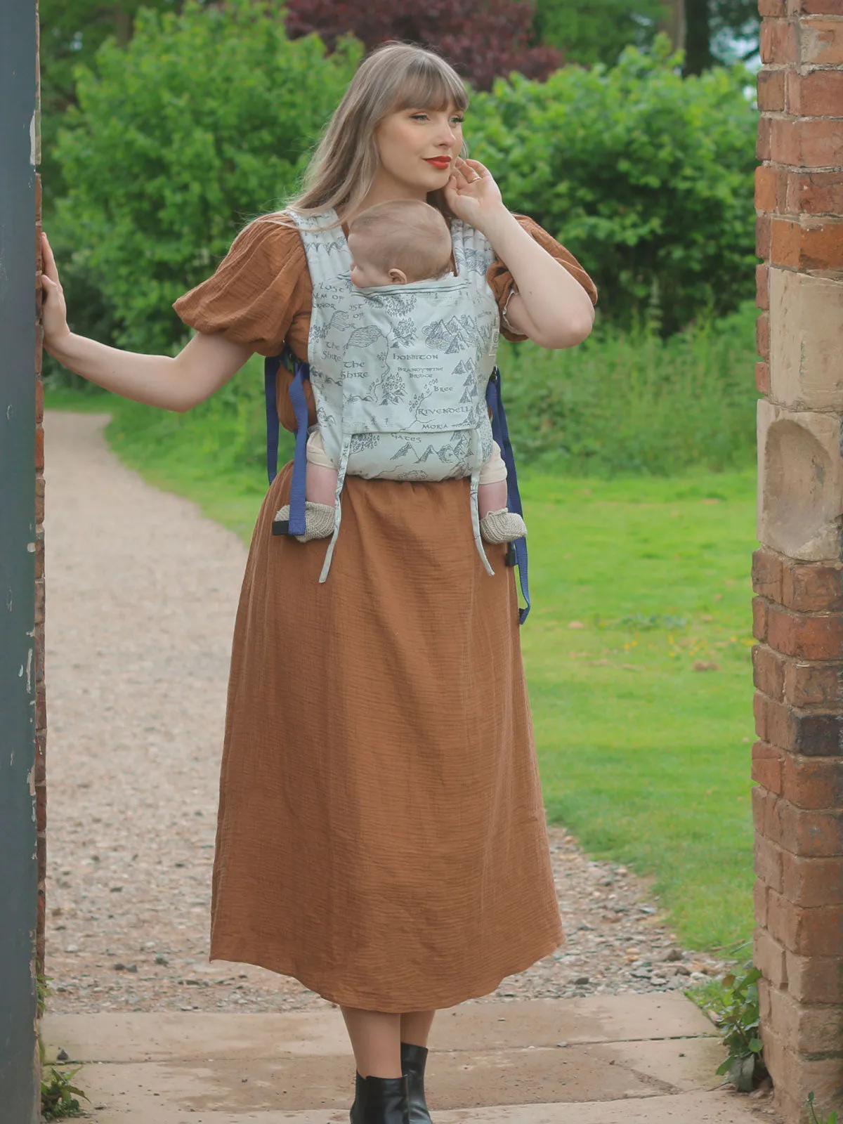Realm of Middle-earth Ink Bairn Baby Carrier