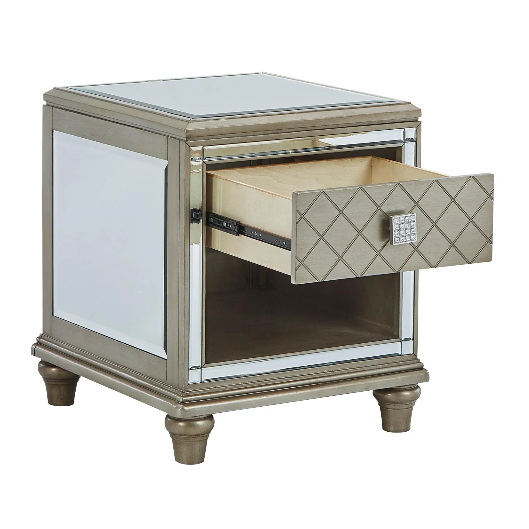 Signature Design by Ashley Chevanna End Table T942-3