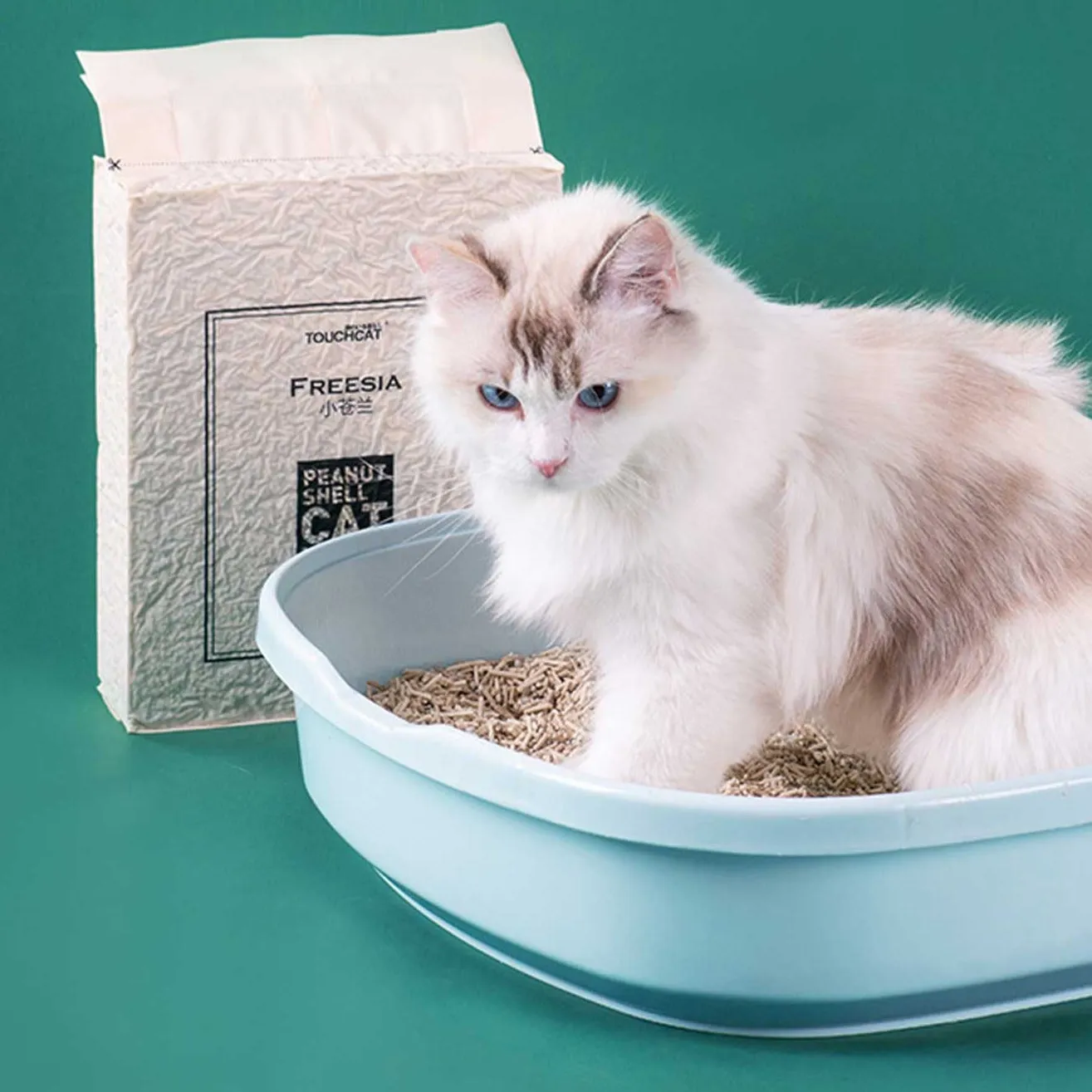 TOUCHCAT High Clumping Peanut Tofu Bentonite Clay 3 In 1 Mixed Cat Litter 2.5kg